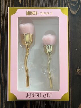 Wicked x Forever 21 Pink & Gold Floral Makeup Brush Set